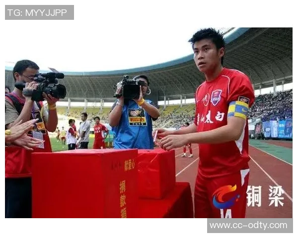 黄希扬谈转型与本土人才培养期望留在铜梁龙为重庆足球贡献力量
