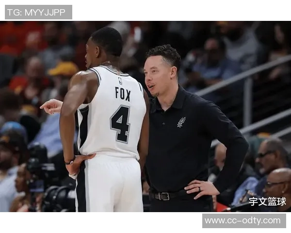 米奇约翰逊谈球队表现:全队急躁影响发挥不仅仅是文班的问题 米奇约翰逊谈球队表现:全队急躁影响发挥不仅仅是文班的问题