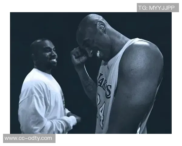 湖人队官方社交媒体分享SnoopDogg造访训练馆精彩瞬间支持主队氛围浓厚